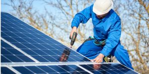 Installation Maintenance Panneaux Solaires Photovoltaïques à Outines